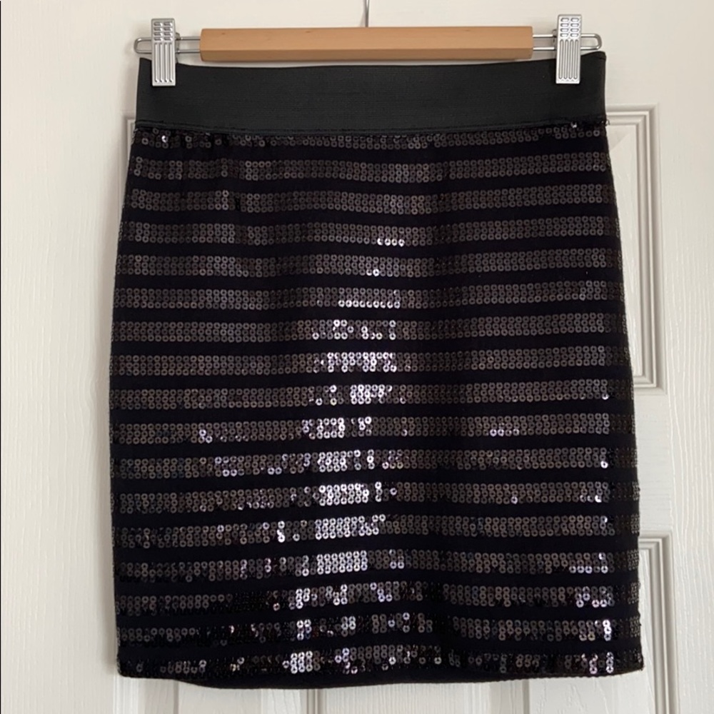 Forever 21 sequin mini skirt